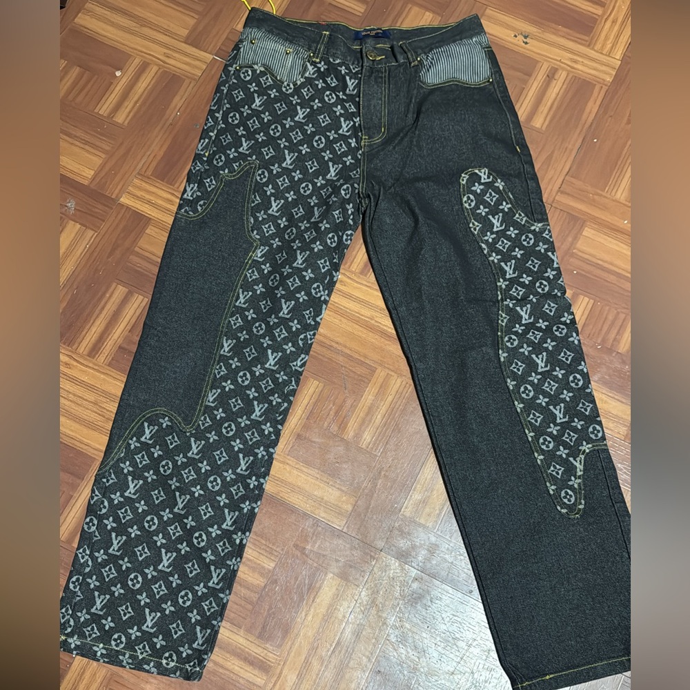 LV Jeans